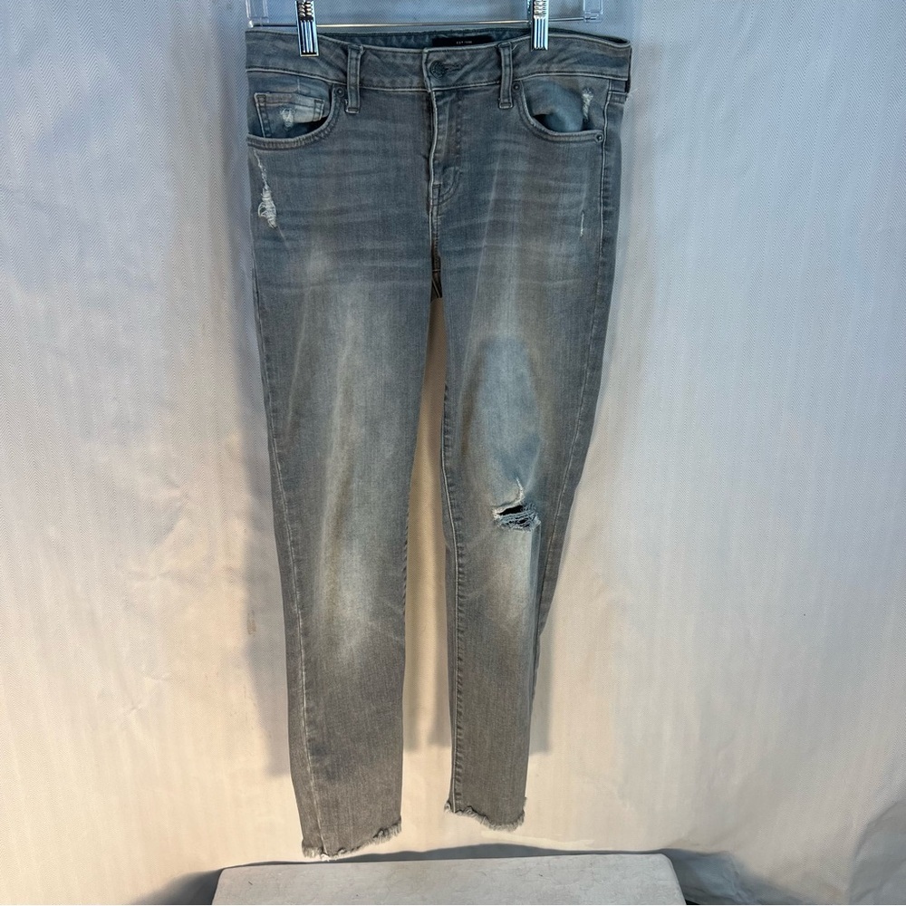 Lucky Brand Lolita Skinny Jeans Black Wash Distressed Raw Hem 6/28 👍
